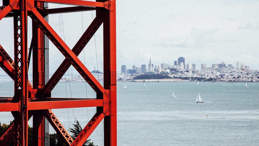 Golden Gate Bridge, San Francisco - Photo by Victoriano Izquierdo